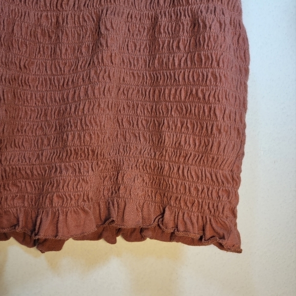 AMERICAN Eagle ruched rust color crop top. Size small. - Picture 4 of 8